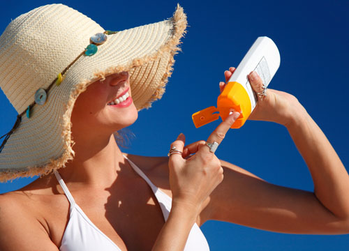 Lựa chọn kem chống nắng phù hợp để bảo vệ da.jpg